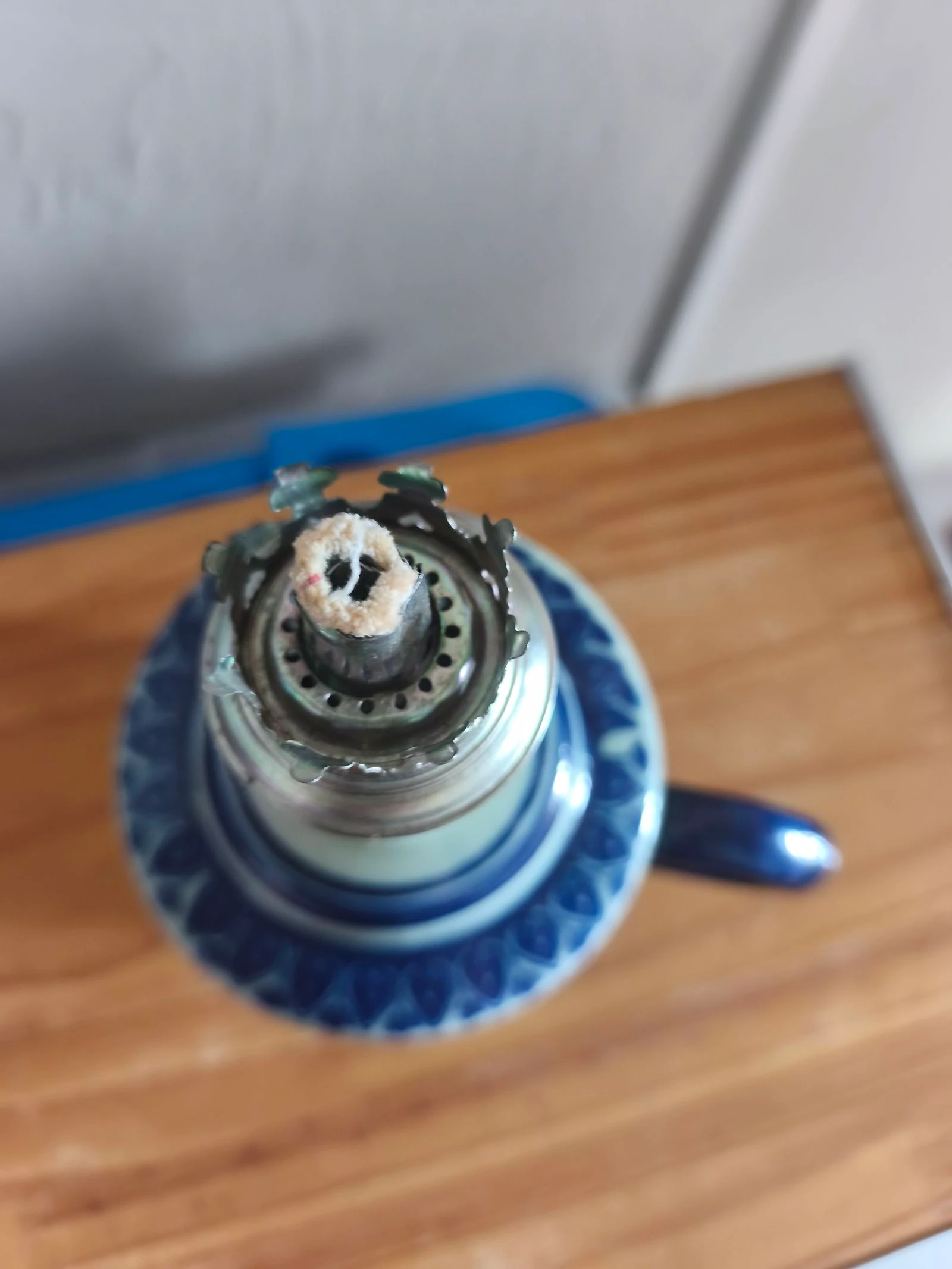 Antigua Lámpara de petróleo en cerámica azul y blanca - Estilo siglo XIX – photo 10